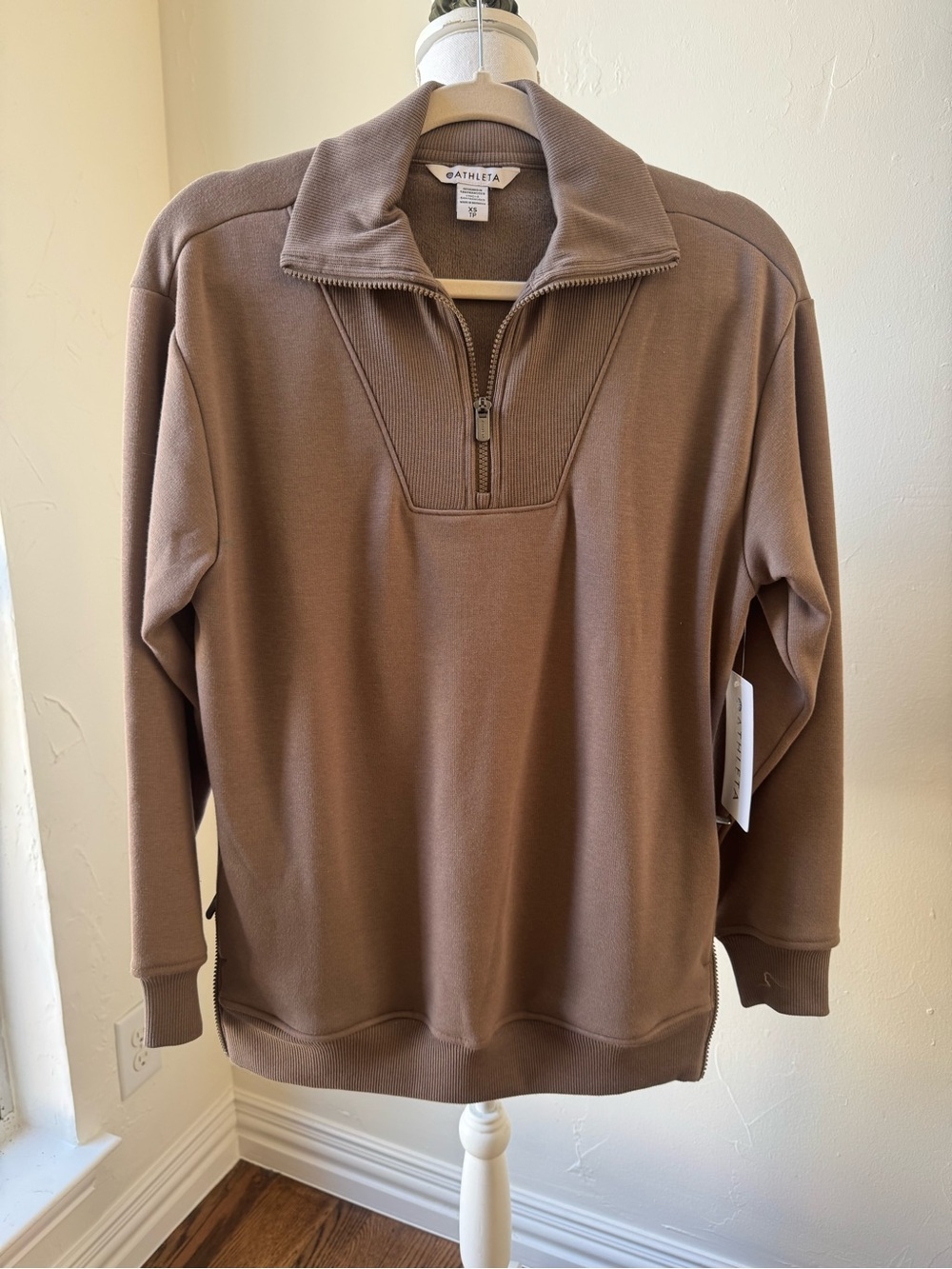 Athleta NWT cozy karma sweatshirt